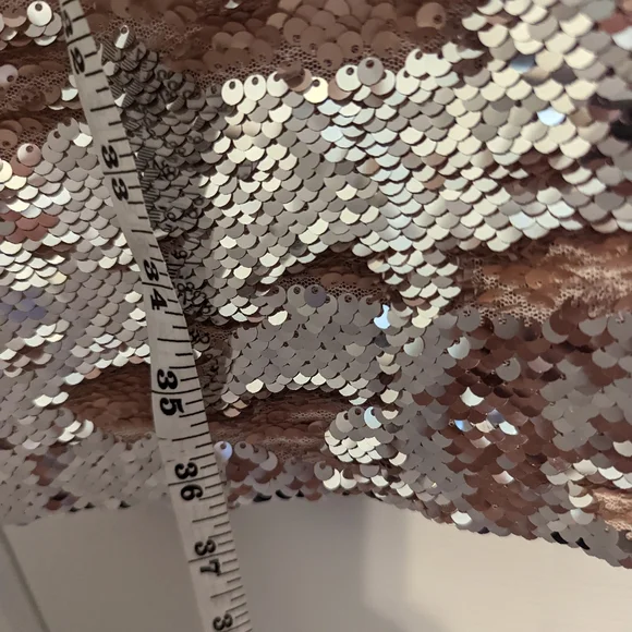 Pink sequin dress - Picture 4 of 8